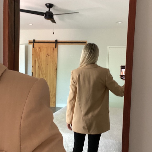 Zara Blazer! - Picture 3 of 9